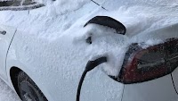 Tesla rolls out isolated charging port heating with latest software update