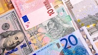 Why experts say you should exchange Czech crowns before summer