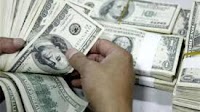 Egyptian pound hits strongest level against US dollar in over a year - Economy - Business