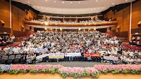 Lingnan President S. Joe Qin greets over 1,400 new undergraduates and encourages them to harness AI tools for future innovation