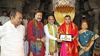 UNION MINISTER OF ROADS & TRANSPORT OFFERED PRAYERS IN TIRUMALA