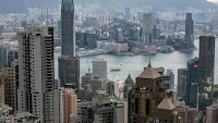 Chinese Move Billions Into Hong Kong Banks Seeking Higher Yields