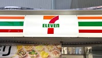 7-Eleven pancakes become a hit with American tourists in Japan