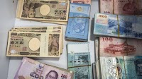 Asia’s Trade-Sensitive Currencies Whipsaw Amid Tariff Turmoil