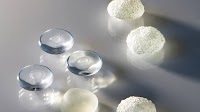 How the surfaces of silicone breast implants affect the immune system