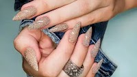 Pseudo-psoriatic nails - Gel polish, acrylic nails: How a booming industry can cause cancer