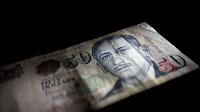 Singapore Dollar Has Reasons to Win Asia’s Currency Crown Again