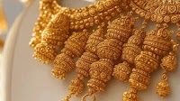 Commodity prices fall from all-time high levels: Gold becomes ₹5,600/10 gm cheaper; silver rates correct ne...