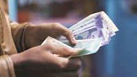Rupee snaps three-day gains as tariff tensions weigh; ends at 85.80/$