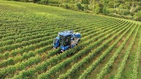 Two-year warranty for New Holland Braud grape harvesters and straddle tractors launched in brand’s 50th year of production