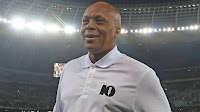 Nasreddine Nabi's Kaizer Chiefs missing 'a Doctor Khumalo' - 'He made Amakhosi gel... when Sturt Baxter was a bit harsh'