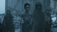 "Game of Thrones" Schooled "The Walking Dead"!