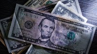 Pakistan Rupee’s Rally at Risk as Floods Fuel Dollar Shortage