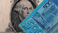 Kazakhstan’s tenge falls to historic low against US dollar