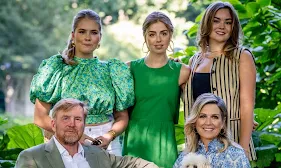 Beim Sommershooting stehlen Amalia, Alexia & Ariane den Eltern die Show