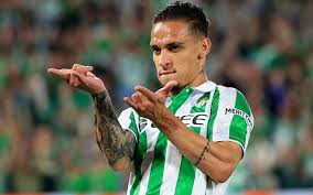 Europeus enlouquecem com gol de Antony em Real Sociedad x Betis: 'Só gosta'