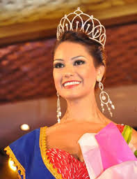 Mariana García, Miss La Paz 2012 Le gustan las películas románticas y las de comedia así como todas las novelas de Carlos ... - mariana-garcia