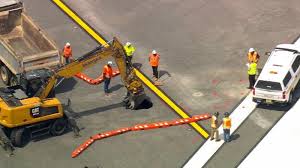 Sinkhole shuts down runway at LaGuardia International Airport