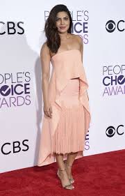 Resultado de imagem para people's choice awards looks 2017