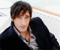 Hier isser ;) <b>Adrian Brody</b> 5228201. War das schönste Bild das ich hab von <b>...</b> - vo65919,1284738940,5228201