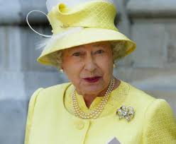 Queen Elizabeth&#39;s regal styleShow details - liz7_gallery__486x400