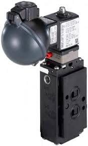 Type 6519 data sheet | Servo-assisted 3/2, 5/2 or 5/3-way solenoid valve for pneumatics