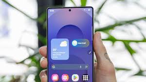 Tela do Galaxy S26 Ultra será tão dura que não vai precisar de película