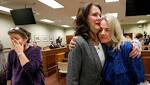  Breast cancer survivors push for bill warning about mammograms' screening limitations