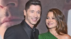 Anna Lewandowska ponownie reaguje na aferę męża. Te słowa dają do myślenia