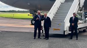 Carney arrives in England for meeting with U.K. PM
