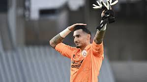 Uğurcan Çakır: Debut Difícil, Sueño con Éxito al Estilo Muslera - Imagen ilustrativa del artículo