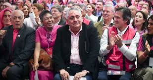 Los rositas de Claudio X., figuras del PRIANRD y teveaztecos ya tienen su partido