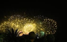 Un feu d’artifice vire au drame en Espagne : un engin pyrotechnique retombe sur les spectateurs près d’Alicante, 27 personnes blessées — Le Parisien