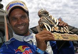 PARIS - Le pilote qatari Nasser Al-Attiyah, vainqueur du Dakar-2011 (Volkswagen), défendra son titre lors de l&#39;édition 2012 du rallye-raid, entre Mar del ... - 233207_le-pilote-qatari-nasser-al-attiyah-vainqueur-du-raallye-dakar-le-16-janvier-2011-a-buenos-aires