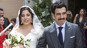 La familia García Obregón se reúne en la boda de Marta e Iago: todos los detalles del enlace celebrado en La Granja
