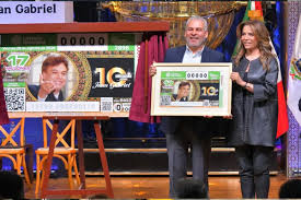 Juan Gabriel es homenajeado en “cachito” de la Lotería a 10 años de su muerte