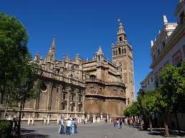 Resultado de imagen de catedral de sevilla y giralda