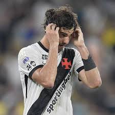 Vasco pode sair do Z4 mesmo após perder para o Fluminense; entenda cenário