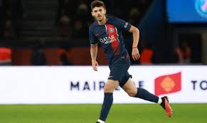 PSG : Luis Enrique n’est pas inquiet pour Lucas Beraldo