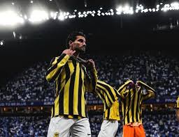 Video - Houssem Aouar scores to lead 10-man Al Ittihad to draw with Al Hilal in Saudi Pro League