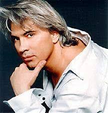 Everyone&#39;s first question about Russian baritone Dmitri Hvorostovsky: &quot;Is he as handsome in person? - Hvorostovsky
