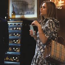 Reworded title: The Wealthy’s Faux Pas: Analyzing the ‘Ludicrously Capacious’ Bag on Succession