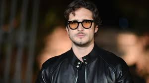 Diego Boneta revela cómo enfrenta el duelo tras el fin de su relación con Renata Notni