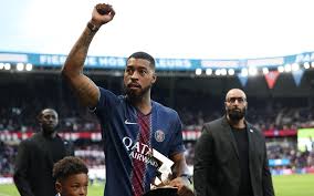 PSG-Arsenal : « Une grande fierté », Paris choisit Presnel Kimpembe comme ambassadeur pour apporter la coupe avant la finale