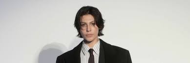 News source: 文春オンライン