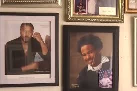 Michael B. Jordan Reacts After Woman Adds His Picture to Her Family Photo Wall, Saying He's Her Grandson - Yahoo News Canada