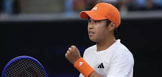 Learner Tien atropela Medvedev e se torna a sensação do Australian Open