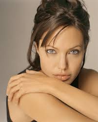 Angelina Jolie - angelinajolie2