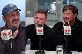 Robert Smigel’s New Podcast Debuts With an SNL -Powered A Cappella Rescue Mission