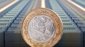 Superpeso cierra abajo de las 18 unidades por segundo día: Así le gana al dólar HOY